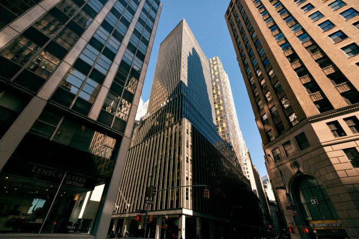 55 Broad Street: Metro Loft al lui Nathan Berman a încheiat un parteneriat cu Silverstein Properties pentru a cumpăra și converti turnul de birouri de 30 de etaje din districtul financiar al New York-ului
