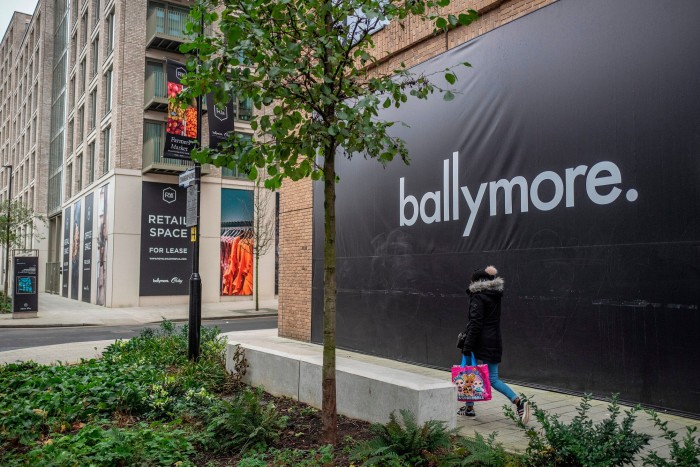 Ansamblul Ballymore, Royal Wharf, în estul Londrei
