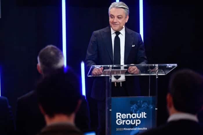 Directorul general al Grupului Renault, Luca De Meo, prezintă rezultatele anuale ale grupului pentru 2022