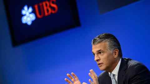 De ce l a readus UBS pe Sergio Ermotti in functia