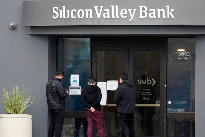 O sucursală a Silicon Valley Bank din Santa Clara, California.