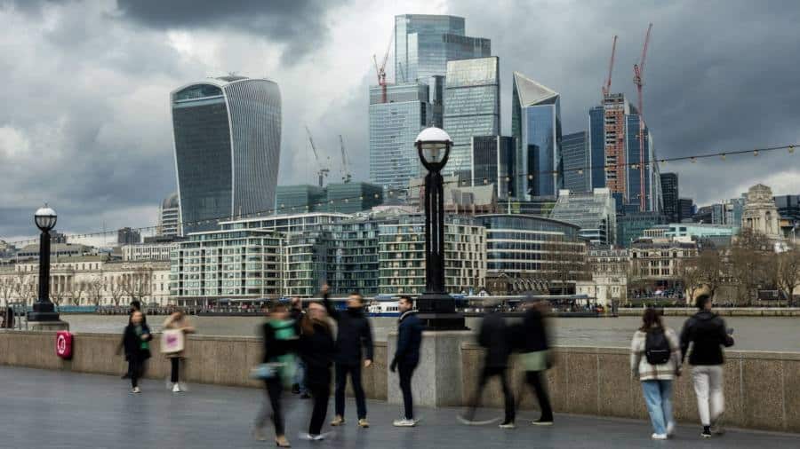 Rishi Sunak a avertizat împotriva relaxării regulilor City of London