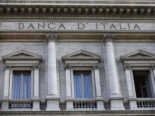 In acest an, banca Italiei se aşteaptă la un declin al economiei de până la 13%