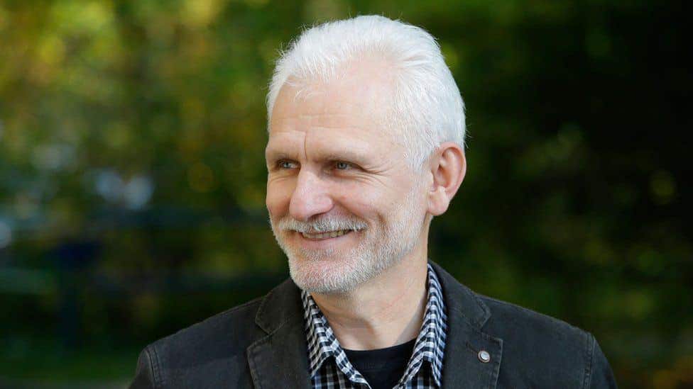 127002374 bialiatski