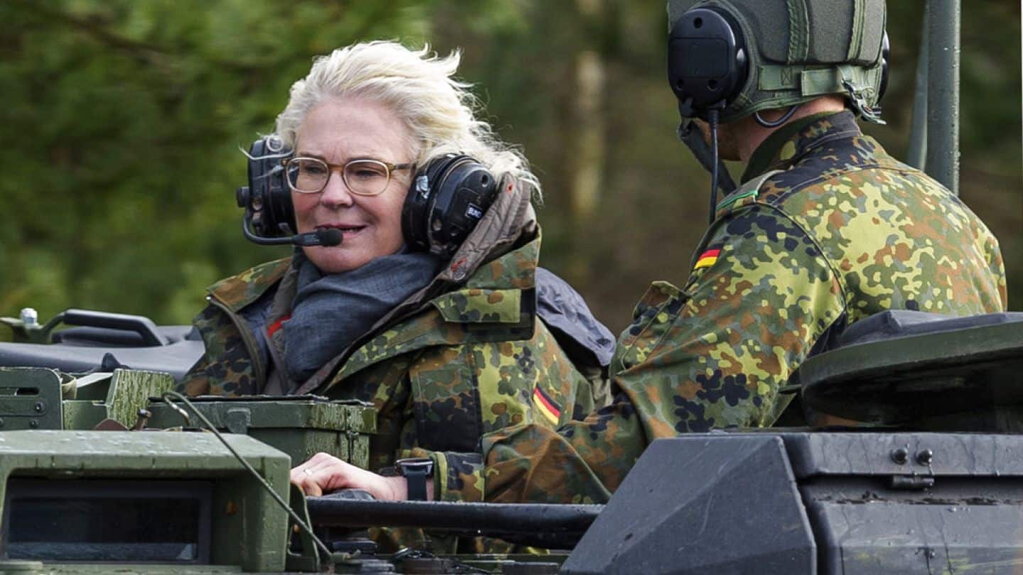 Care sunt motivele pentru care ministrul german al Apărării, Christine Lambrecht, și-a dat demisia din funcție