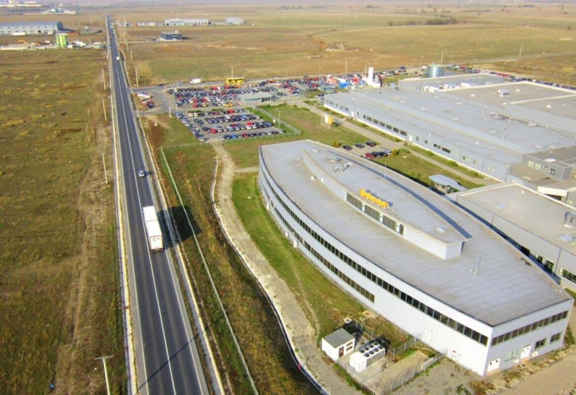 Uzina Continental, din Sibiu, angajează şi în perioada pandemiei