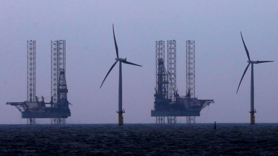 Marea Britanie trebuie să părăsească Tratatul Cartei Energiei