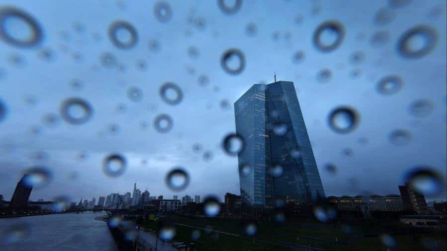 Băncile europene: dinamica veniturilor nete din dobânzi se va estompa în acest an