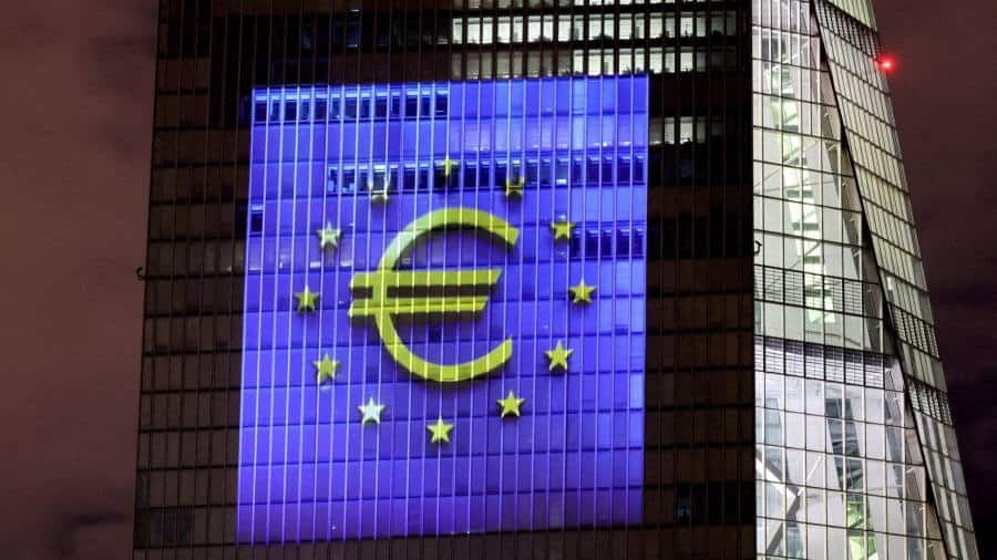 Criza bancară din SUA ar putea influența BCE să nu se angajeze la viitoare majorări ale ratelor dobânzilor