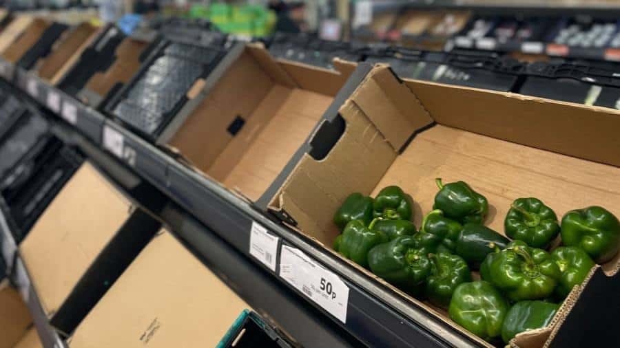 Lidl devine al cincilea supermarket din Marea Britanie care raţionează salate de legume