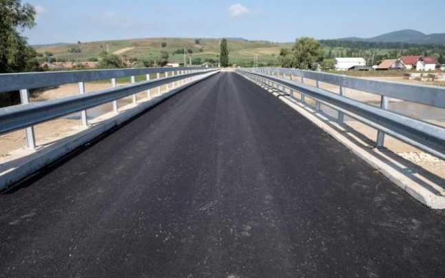 Am alocat 76,7 milioane lei pentru tronsoanele 1 şi 2 din drumul expres Craiova-Piteşti