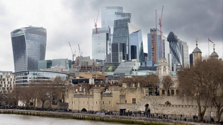 UE este sub presiune pentru extinderea accesului la casele de compensare din Londra