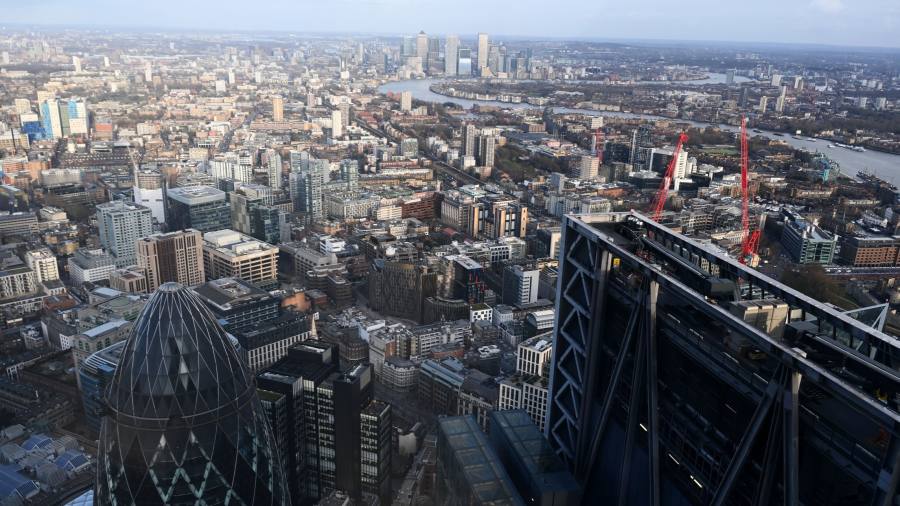 Recentele salvări de bănci reprezintă o „schimbare de joc” pentru autoritățile de reglementare financiară