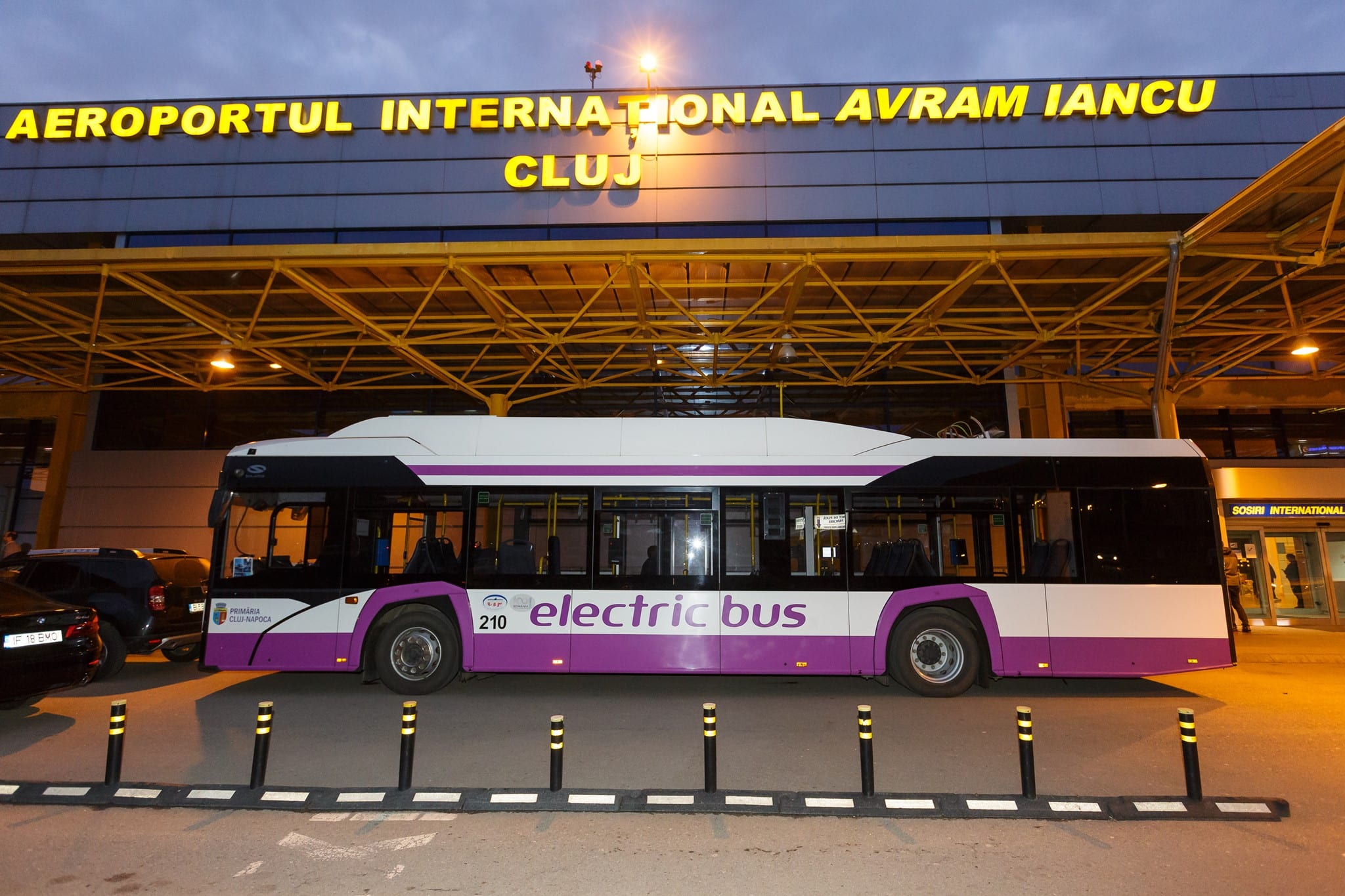 Aeroportul din Cluj-Napoca primește noi autobuze.