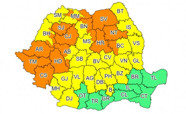 Avertizare meteo ANM de ploi torentiale cu 40 50 lmp in