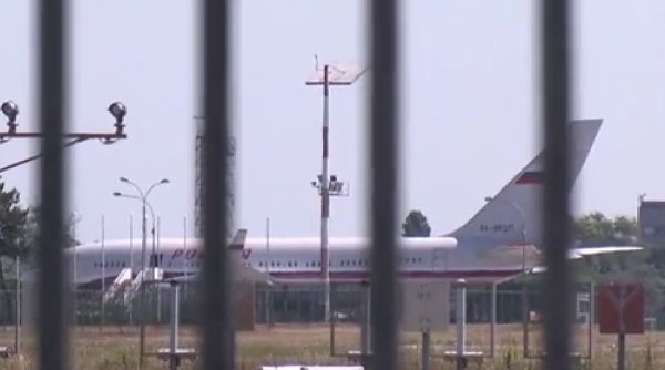 Avion din Rusia la Bucuresti Aeronava si a amanat decolarea