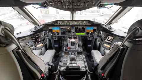 Boeing spune că livrările de avioane 737 Max vor fi întârziate din cauza unei probleme de producție
