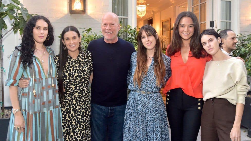 Actorul Bruce Willis renunță la actorie din cauza unei boli