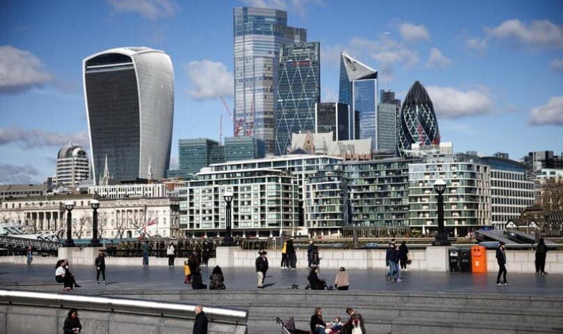 Londra spune că majoritatea lucrătorilor se vor întoarce la birouri, după pandemie