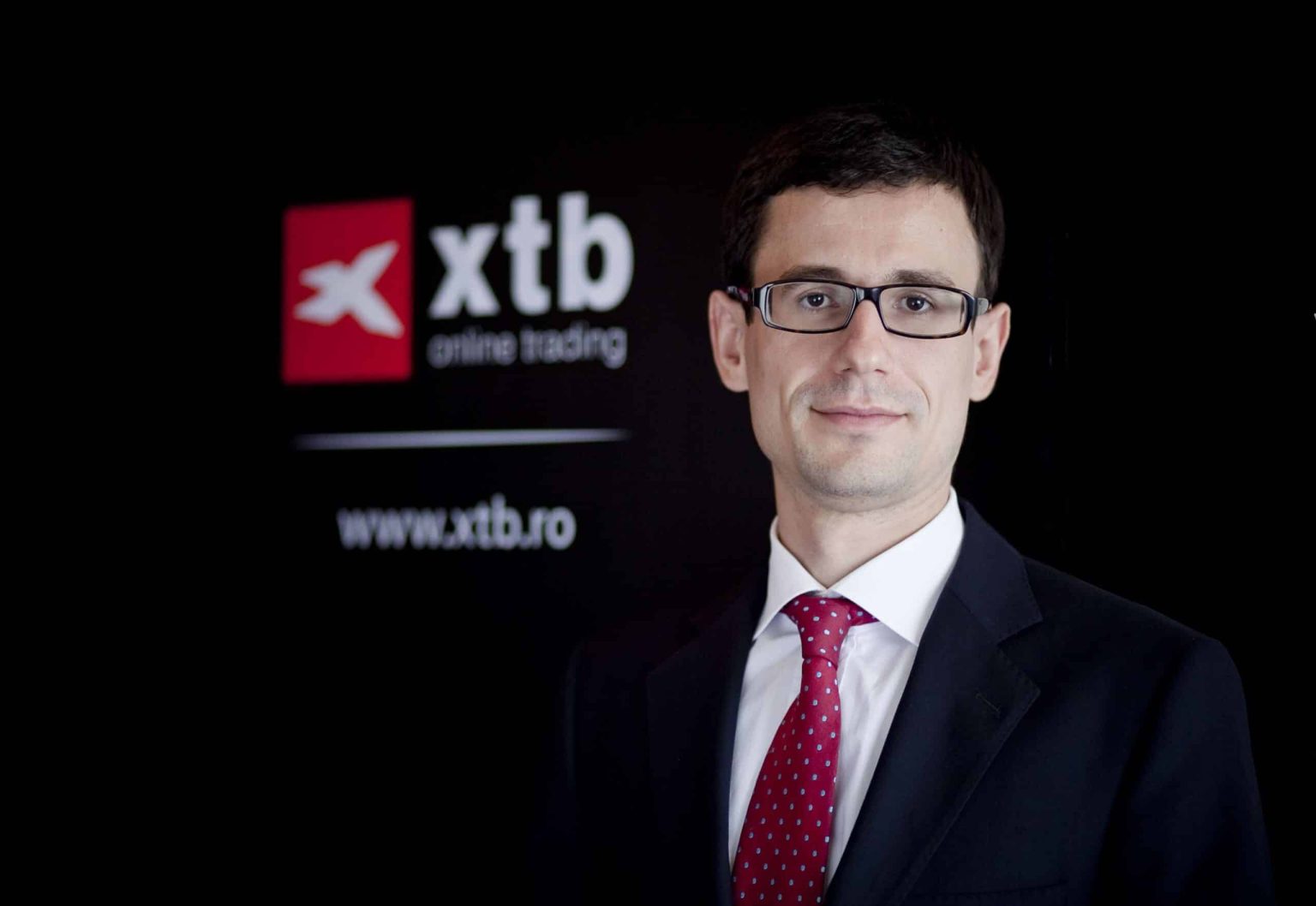 Claudiu Cazacu Consulting Strategist XTB Romania scaled 1