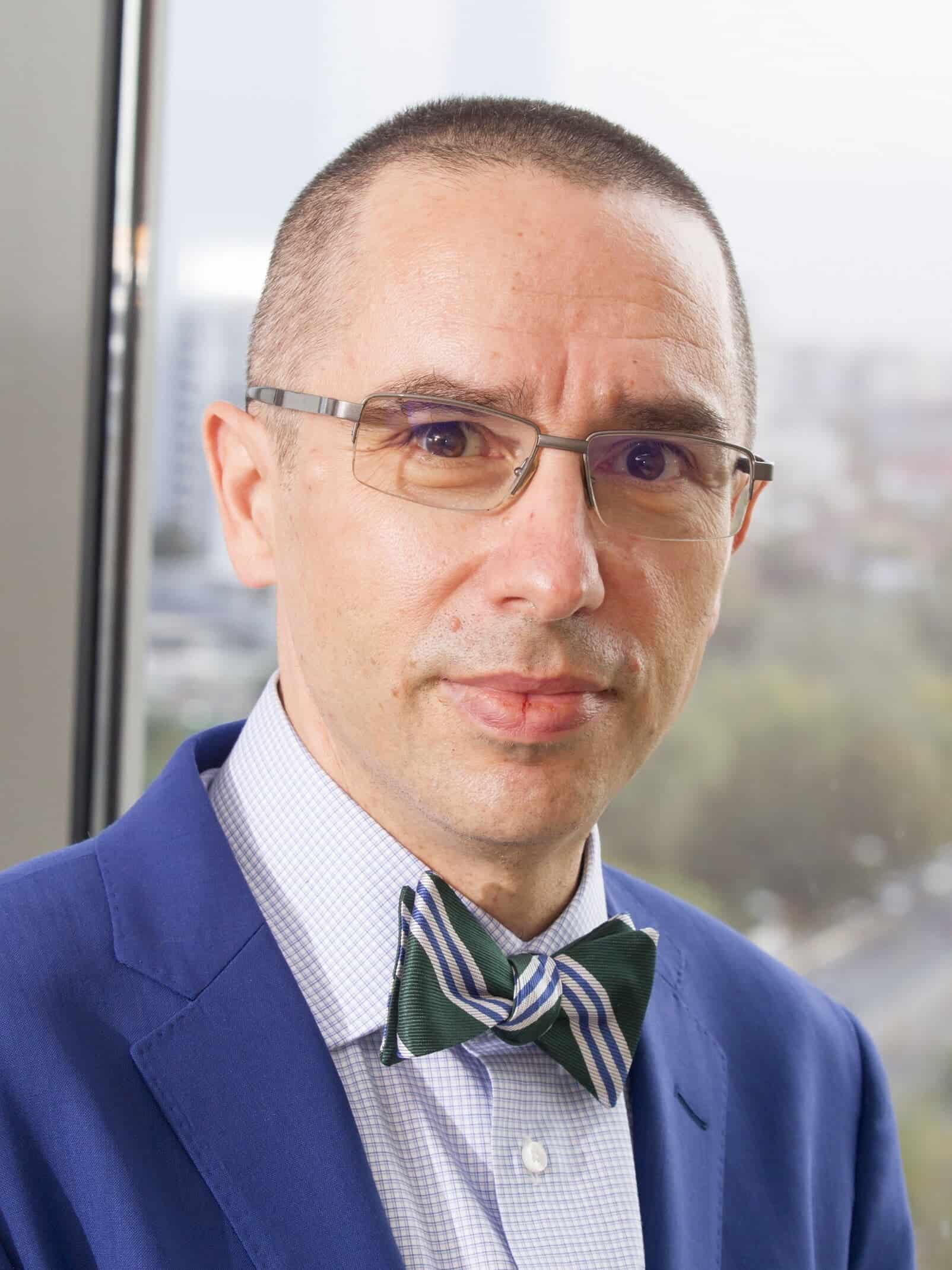 O nouă amnistie fiscală înlătură inechitatea vechii legislații care lăsa pe dinafară contribuabili aflați în situații similare cu cei care puteau aplica o asemenea facilitate