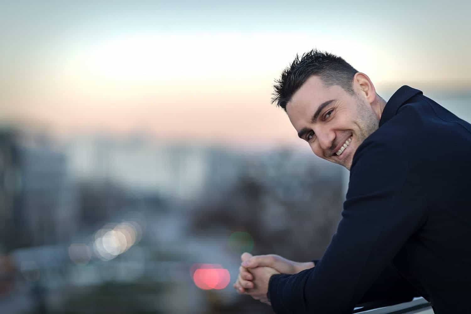 Darin, tânărul care transformă corigenții în premianți, într-o săptămână