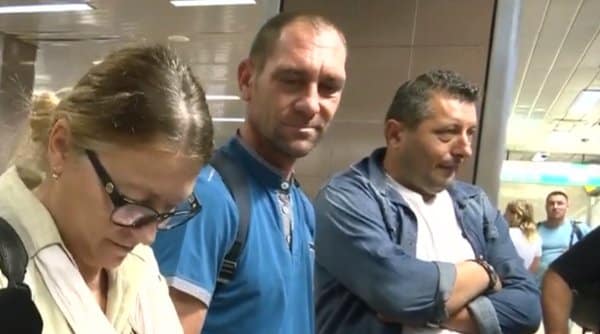 Români umiliţi la plecarea în vacanţe pe aeroportul Otopeni