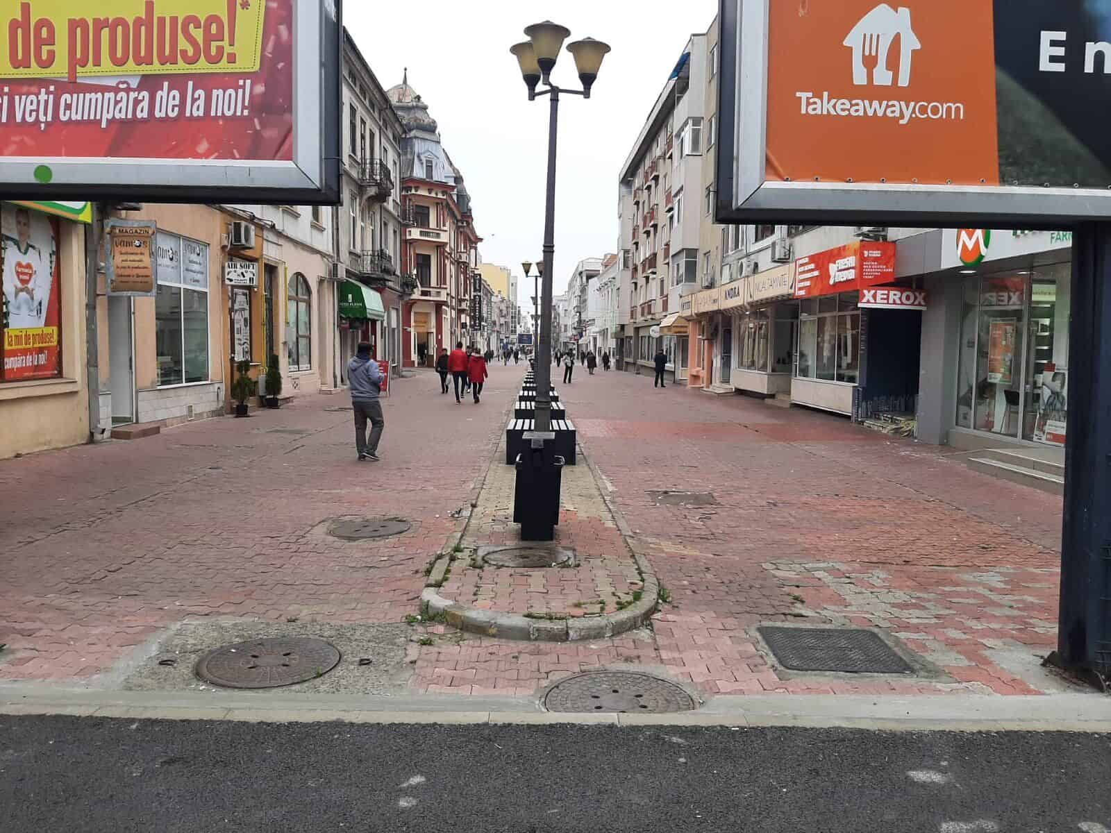 Centrul Constanței, cândva loc preferat de cumpărături și plimbări, azi desfigurat de timp