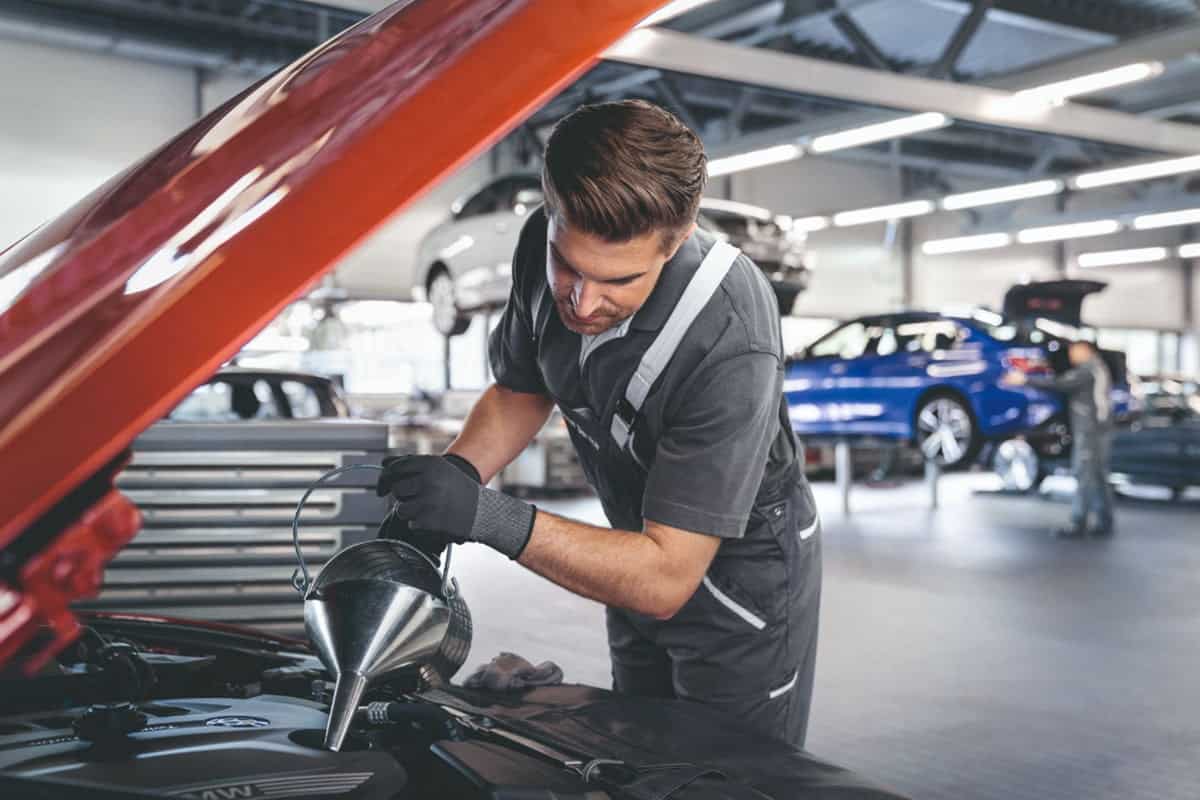 Alege un service de încredere pentru ca mașina ta BMW să funcționeze mereu impecabil !