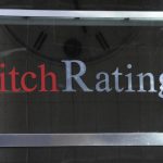 Fitch revizuieste ratingul Romaniei la stabil de la negativ la