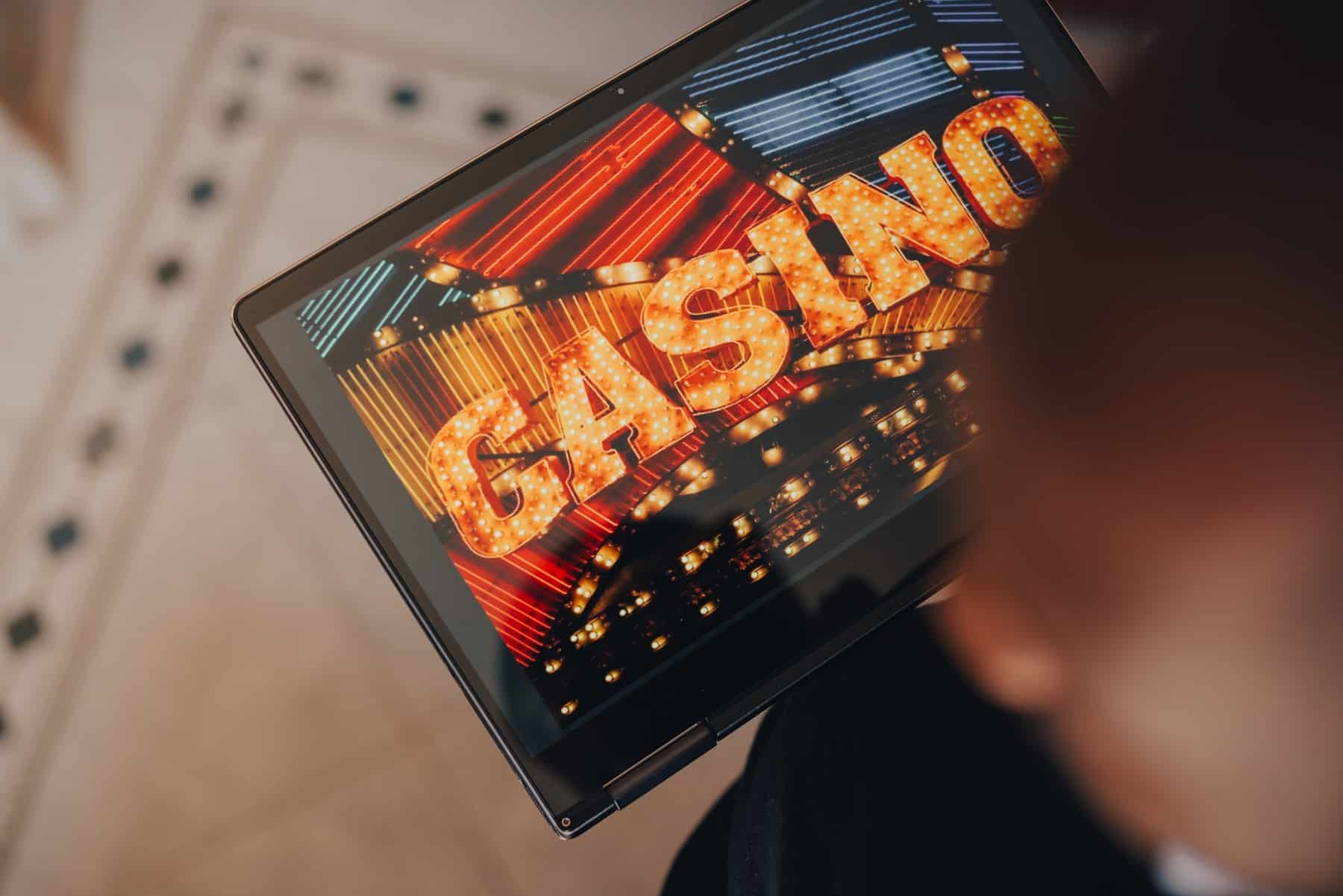 Ce trebuie să știi despre promoțiile derulate de cazinouri online?