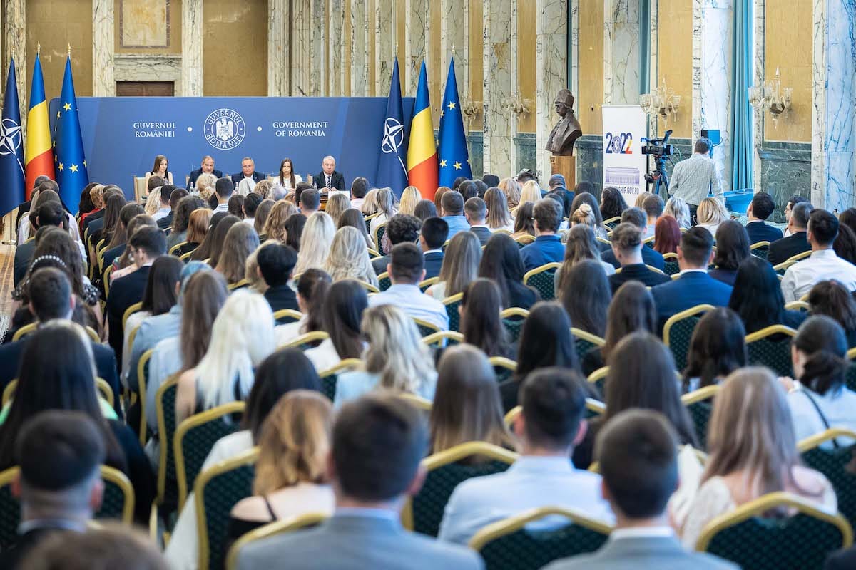 Guvernul Romaniei deschide inscrierile pentru programul de internship din acest