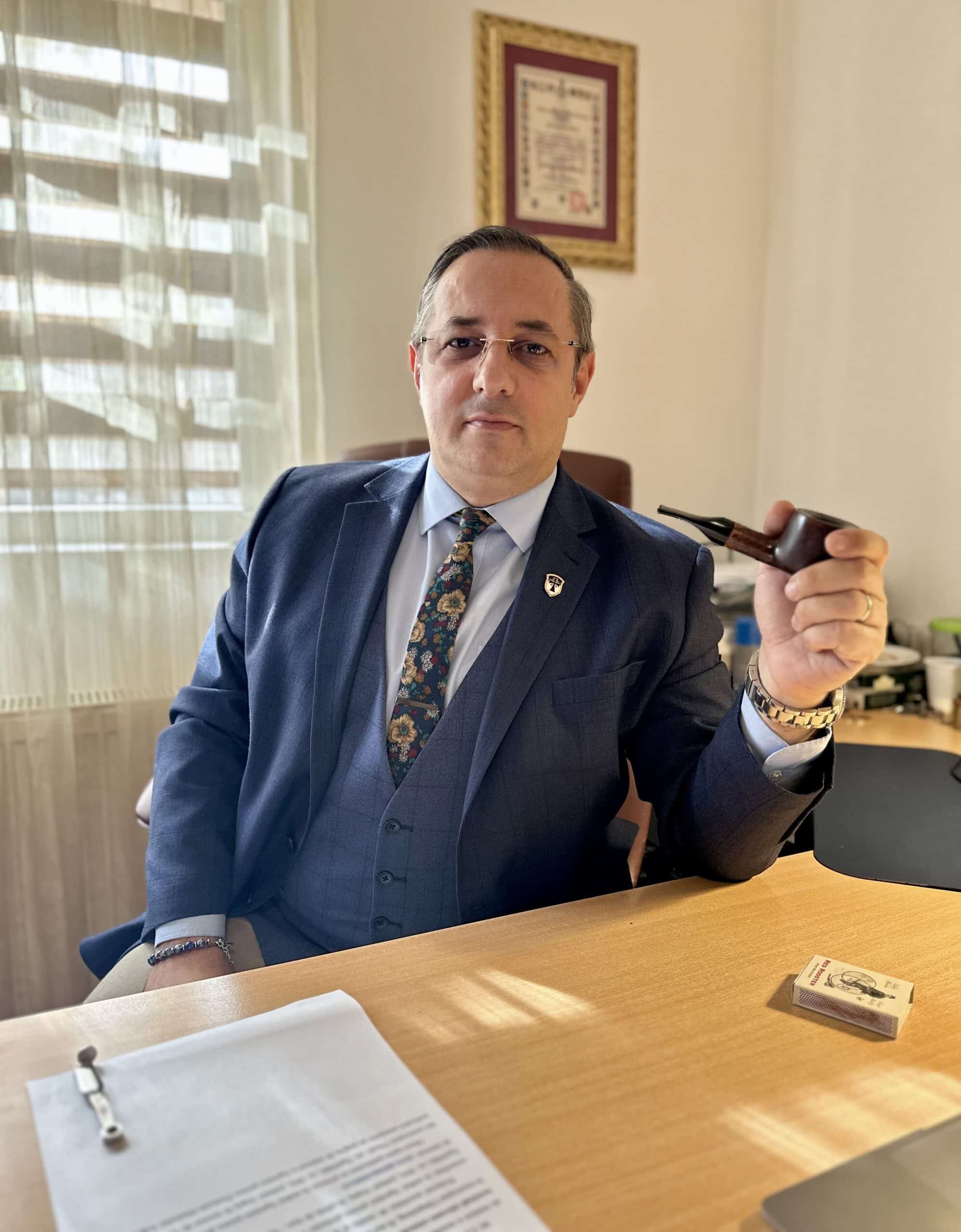 Robert Constantin Ionescu, avocatul angajat în îmbunătăţirea securităţii naţionale