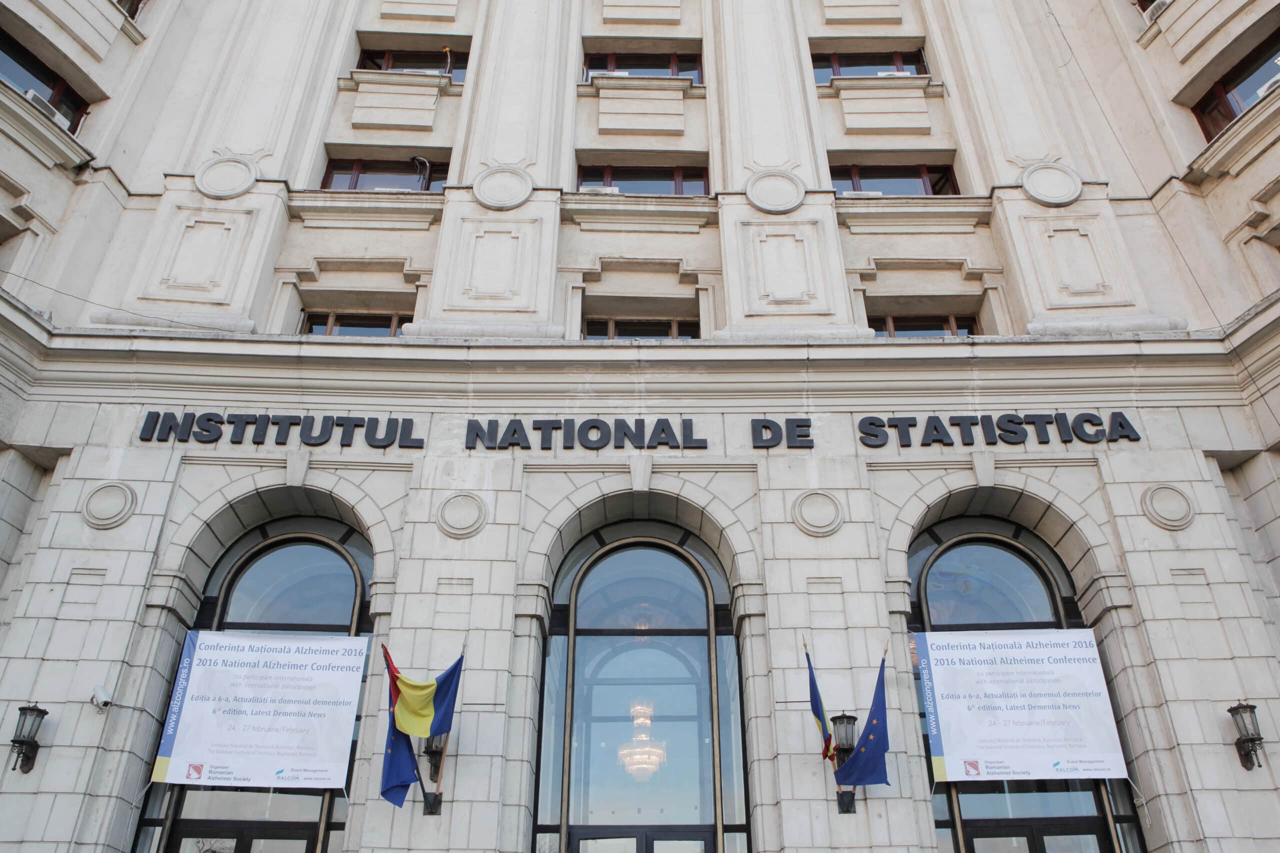 Anul acesta, volumul cifrei de afaceri din comerţul cu amănuntul a crescut cu 3,3%