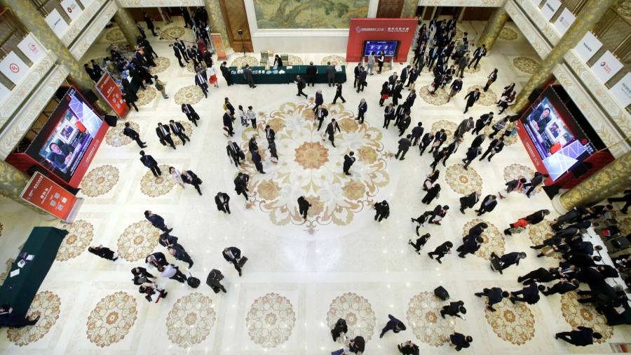 Întreprinderile americane sunt timide în privința participării la Davos din China