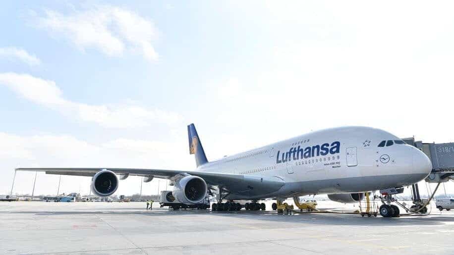 Lufthansa A380 at Munich airport e1522760194890 916x515 916x515 1