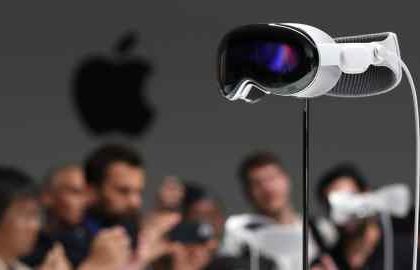 Mainile pe Vision Pro de la Apple aducerea la viata