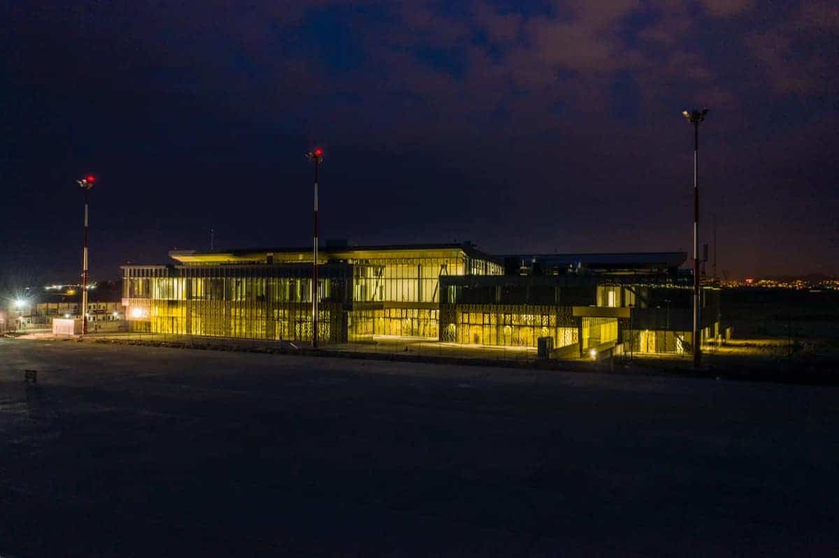 Noul aeroport din Brasov dezvaluie primul turn virtual de control