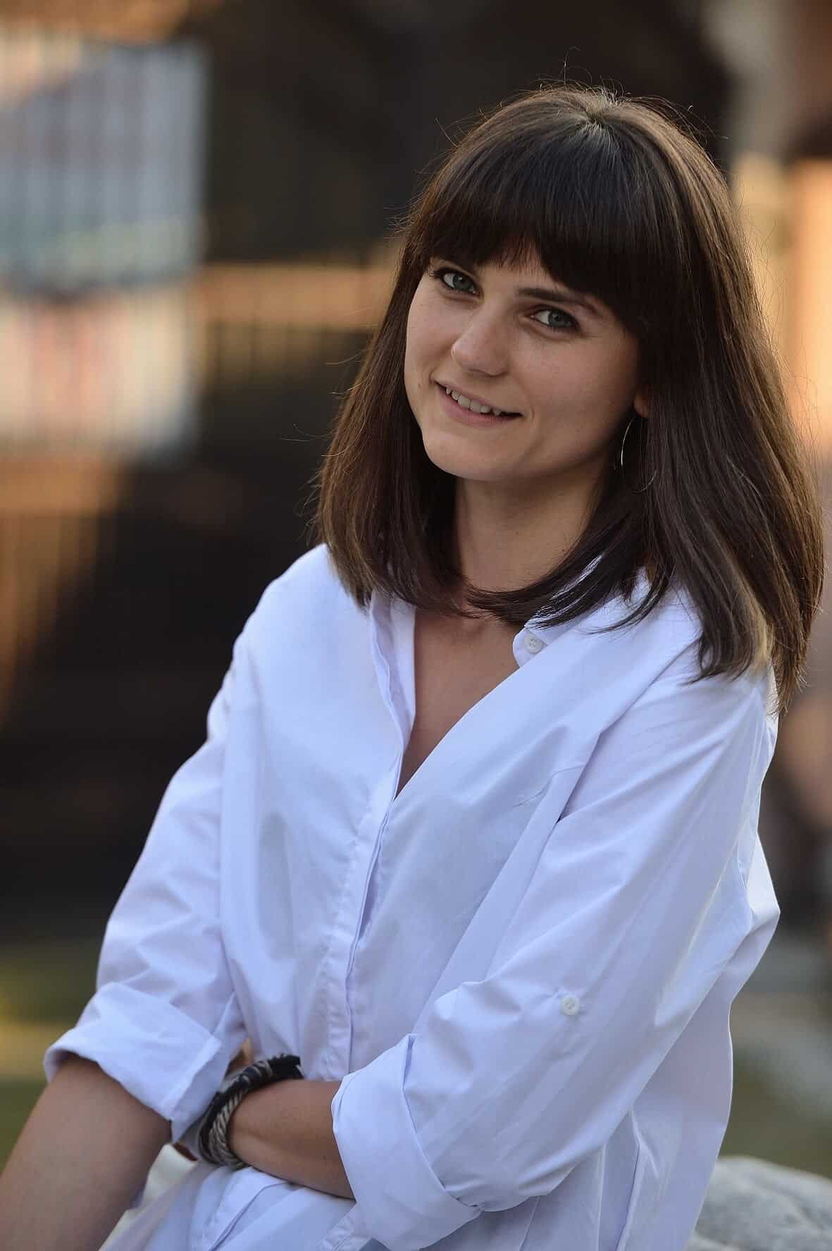 Medicii români sunt vânați de clinici din străinătate, cu salarii de până la 10.000 euro pe lună. Care sunt domeniile cu cele mai mari remunerații