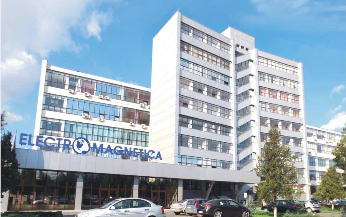 Profitul producătorului român de stații de încărcare rapidă Electromagnetica se diminuează în T4