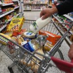 Rishi Sunak va cere supermarketurilor sa limiteze pretul alimentelor de