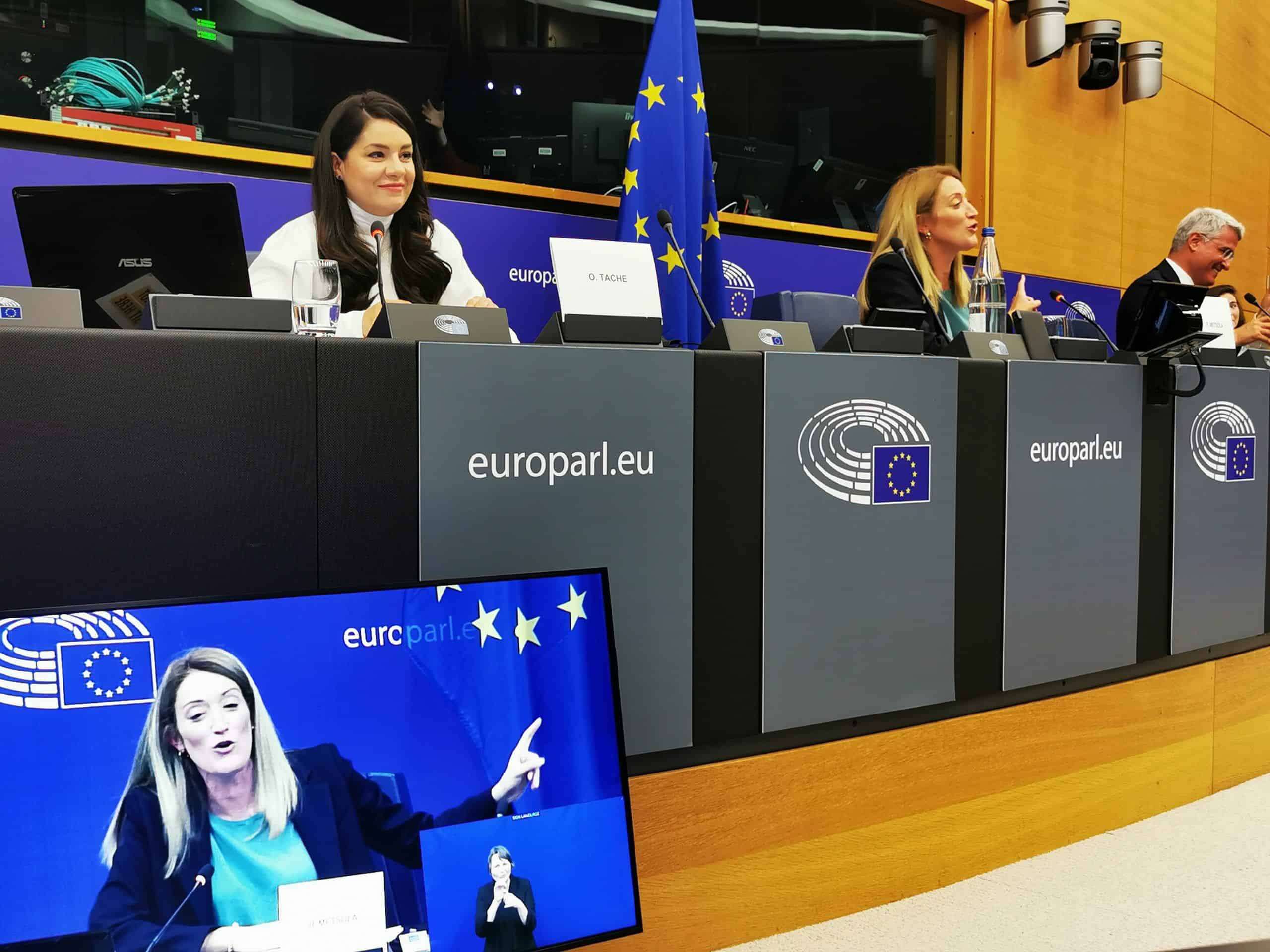 Roberta Metsola a promis un ansamblu de reforme în lupta împotriva ”corupţiei” şi ”amestecurilor externe” în instituție