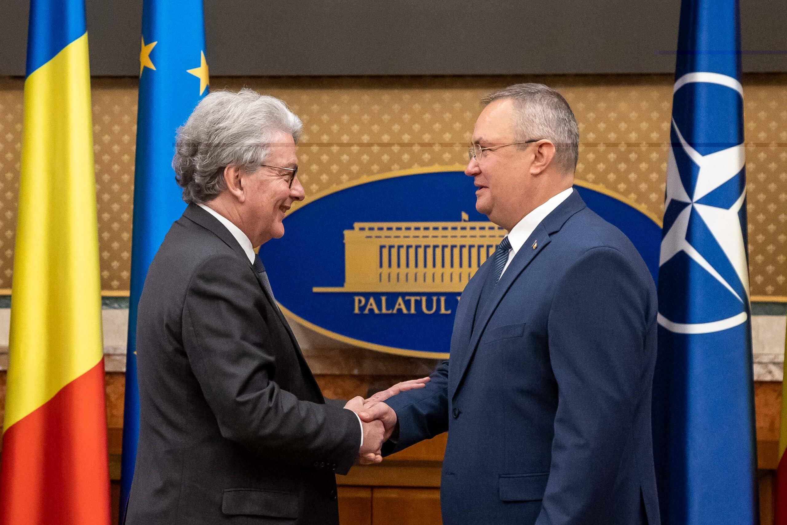 „România va juca un rol mai important în industria de apărare”, spune comisarul european