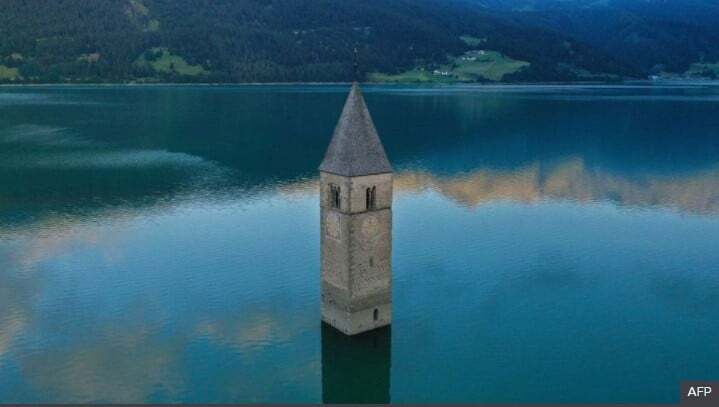 Satul pierdut iese din lacul italian