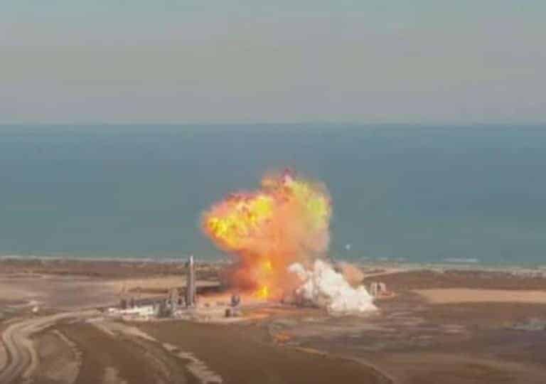 Prototipul rachetei SpaceX Starship explodează la aterizare după o lansare de test