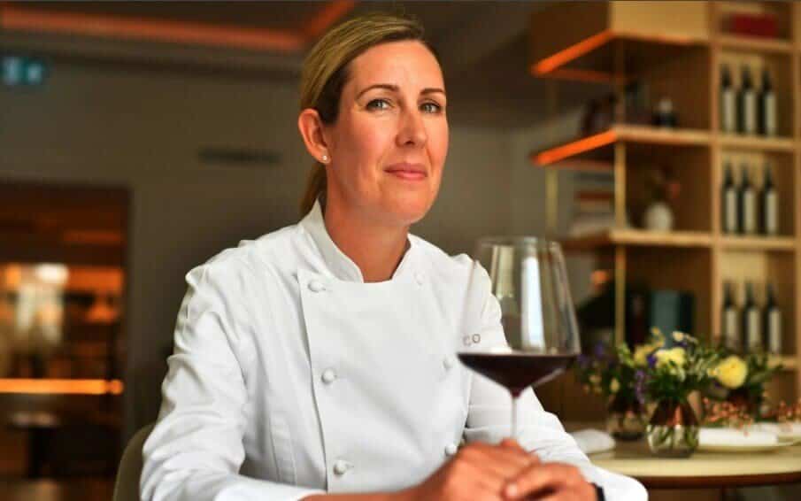 Londra este deschisă: bucătarul Michelin, Clare Smyth, salută supraviețuirea celui mai dur an
