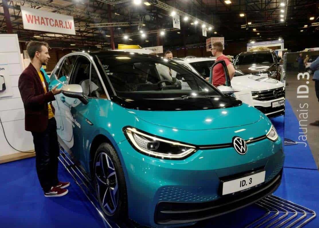 Marca principală Volkswagen accelerează trecerea la electricitate