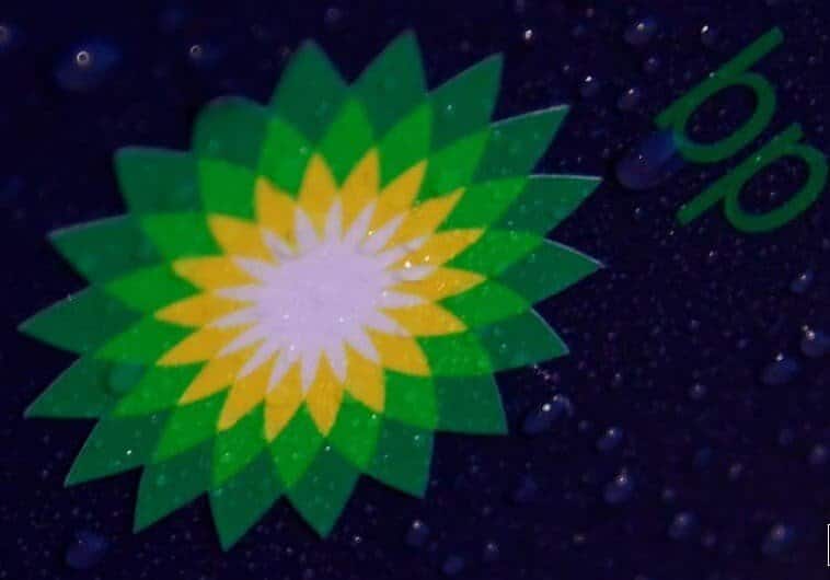 Pandemia aduce în pierdere British Petroleum, prima scădere din ultimul deceniu