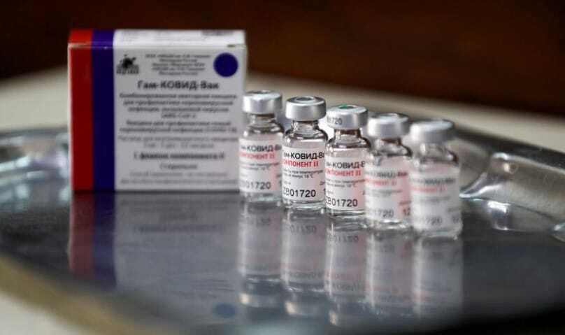 Vaccinul Sputnik V al Rusiei, cu eficiență 91,6%, reiese în studiile din faza 3