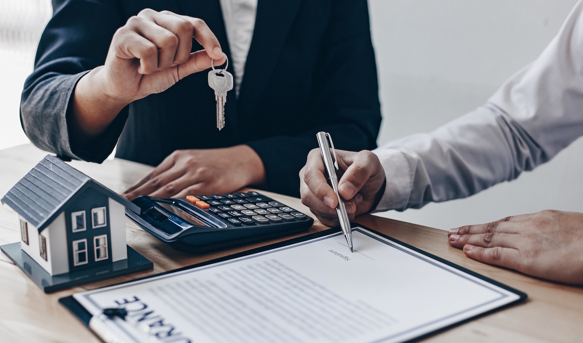 Studiu RE/MAX: 60% dintre românii care au cumpărat locuințe anul trecut au folosit fonduri proprii